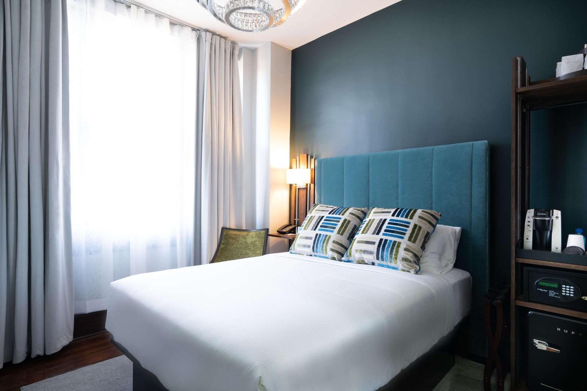 The Esquire Hotel Downtown Gastonia, Ascend Hotel Collection Exterior foto